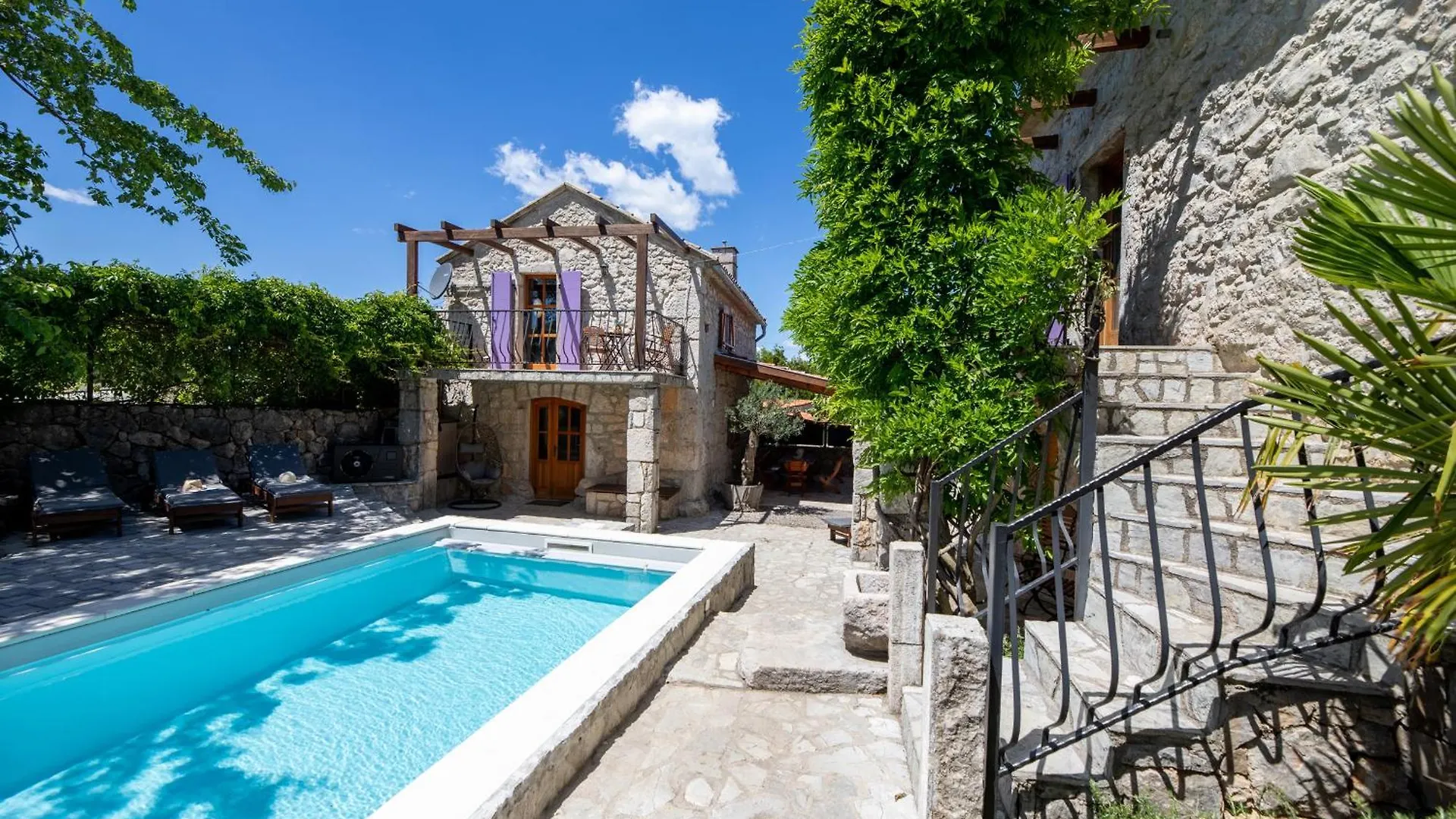 Villa Lapis Gabonjin